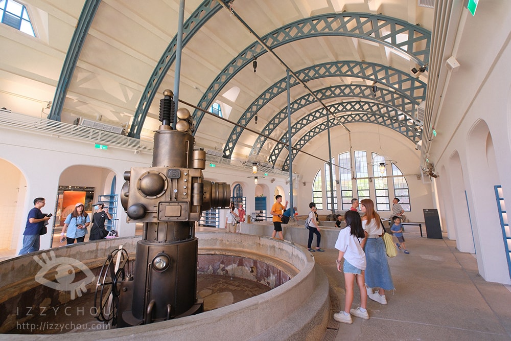 20251004-mf8gs 20251004-mf8gs