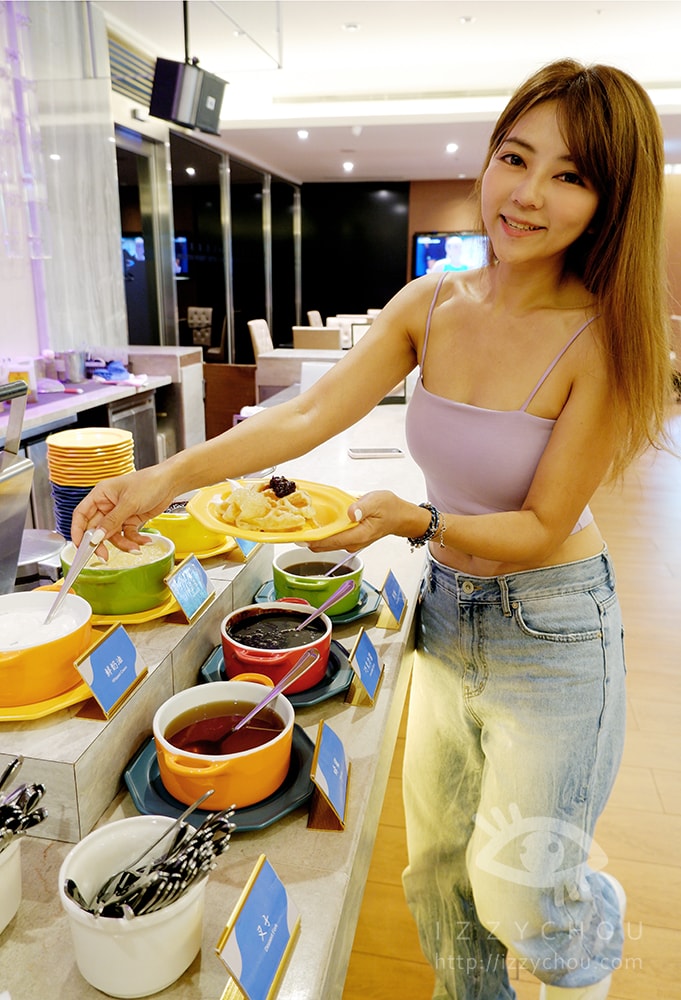 20251004-cmz1d 20251004-cmz1d