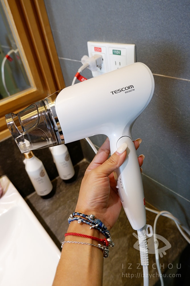 20251004-mo1ld 20251004-mo1ld