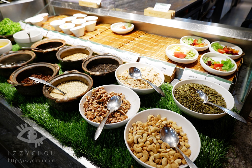 20251004-q5xb9 20251004-q5xb9