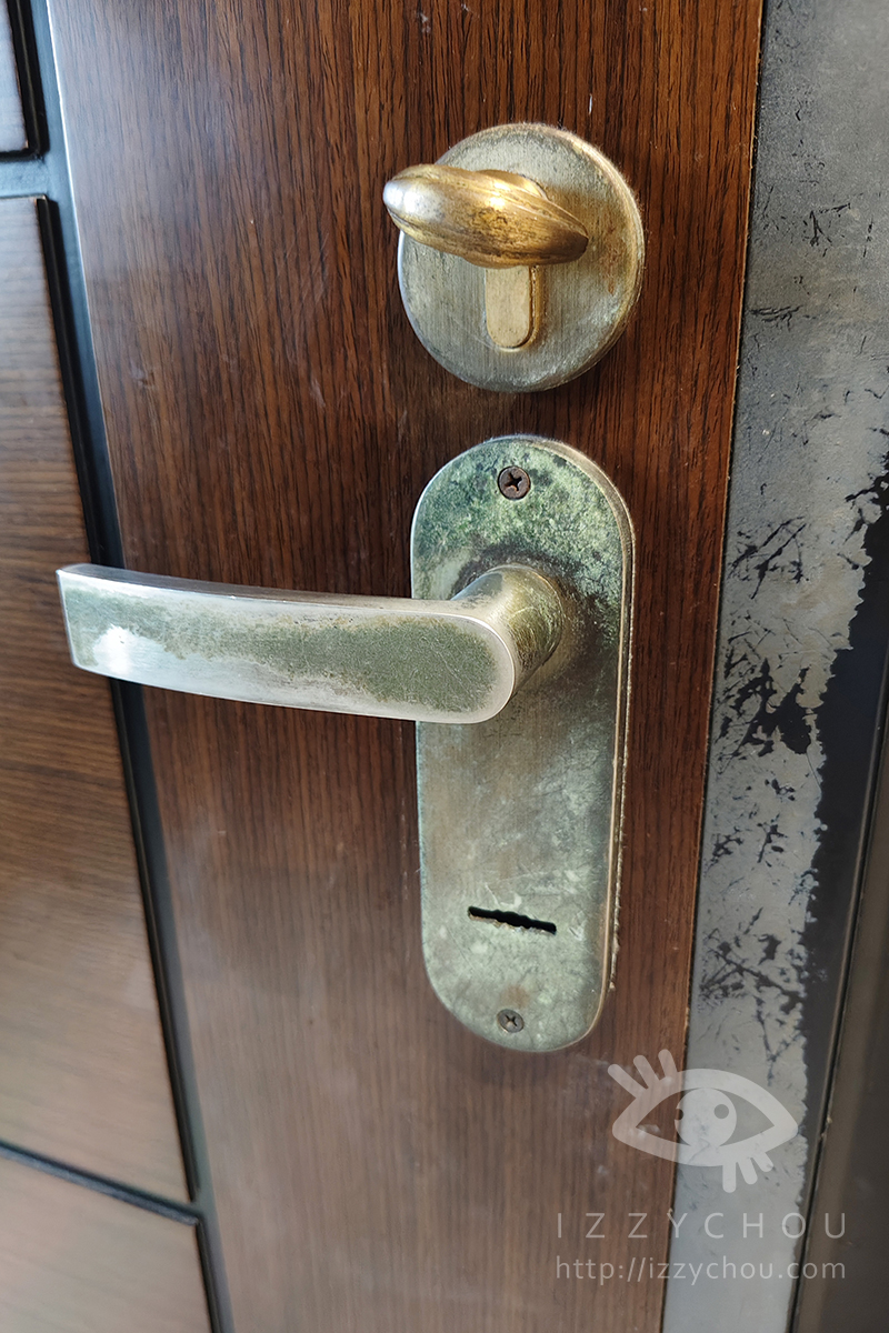 摩根電子鎖T11 Pro開箱&安裝實記|人臉辨識+電子貓眼+10合一功能,一個女生在家也能超安心! - 第4張圖 摩根電子鎖T11 Pro開箱&安裝實記|人臉辨識+電子貓眼+10合一功能,一個女生在家也能超安心!