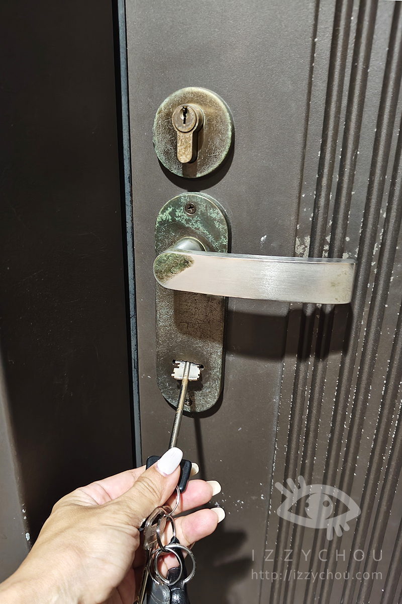 摩根電子鎖T11 Pro開箱&安裝實記|人臉辨識+電子貓眼+10合一功能,一個女生在家也能超安心! - 第3張圖 摩根電子鎖T11 Pro開箱&安裝實記|人臉辨識+電子貓眼+10合一功能,一個女生在家也能超安心!