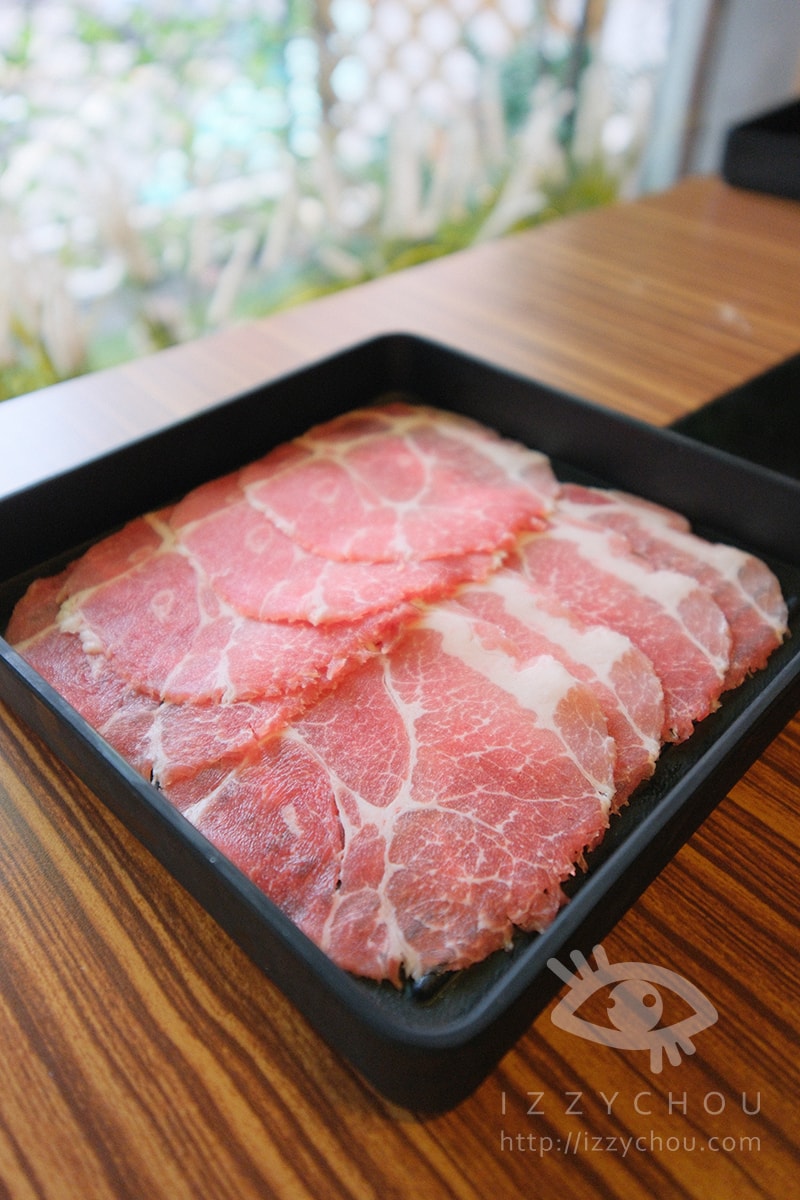 【新店呼穀壽喜燒吃到飽】價格、菜單、湯底選擇與店面環境全攻略|內附訂位資訊 - 第18張圖 【新店呼穀壽喜燒吃到飽】價格、菜單、湯底選擇與店面環境全攻略|內附訂位資訊