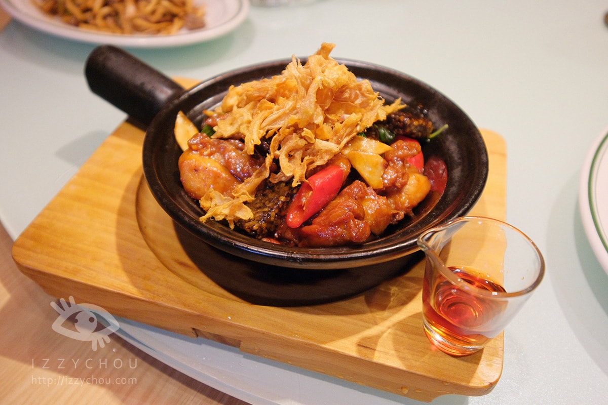 大江購物中心母親節2026｜夏日嘉年華裝置藝術＋全桃獨家品牌＋餐廳推薦