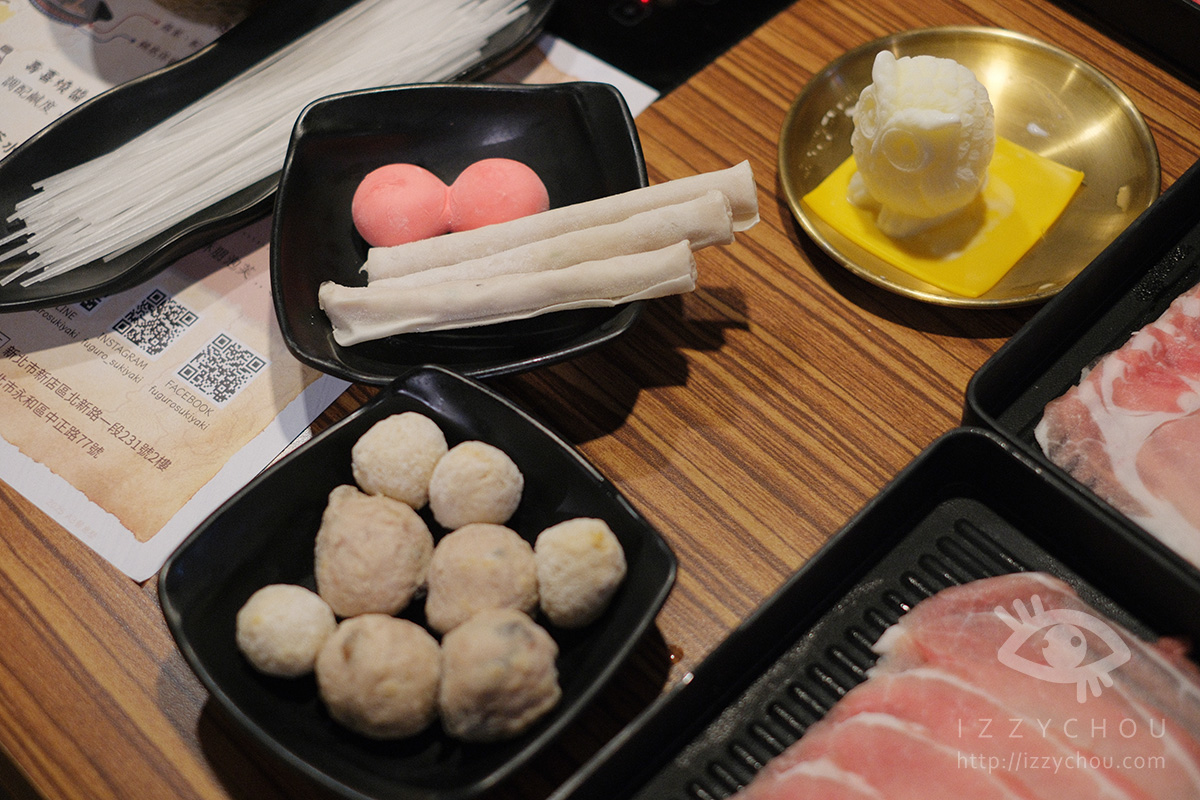 【新店美食】呼穀壽喜燒8週年慶!粉紅泡泡鍋免費升級+新品紅龜粿湯圓、巨大燕餃必吃推薦 - 第10張圖 【新店美食】呼穀壽喜燒8週年慶!粉紅泡泡鍋免費升級+新品紅龜粿湯圓、巨大燕餃必吃推薦